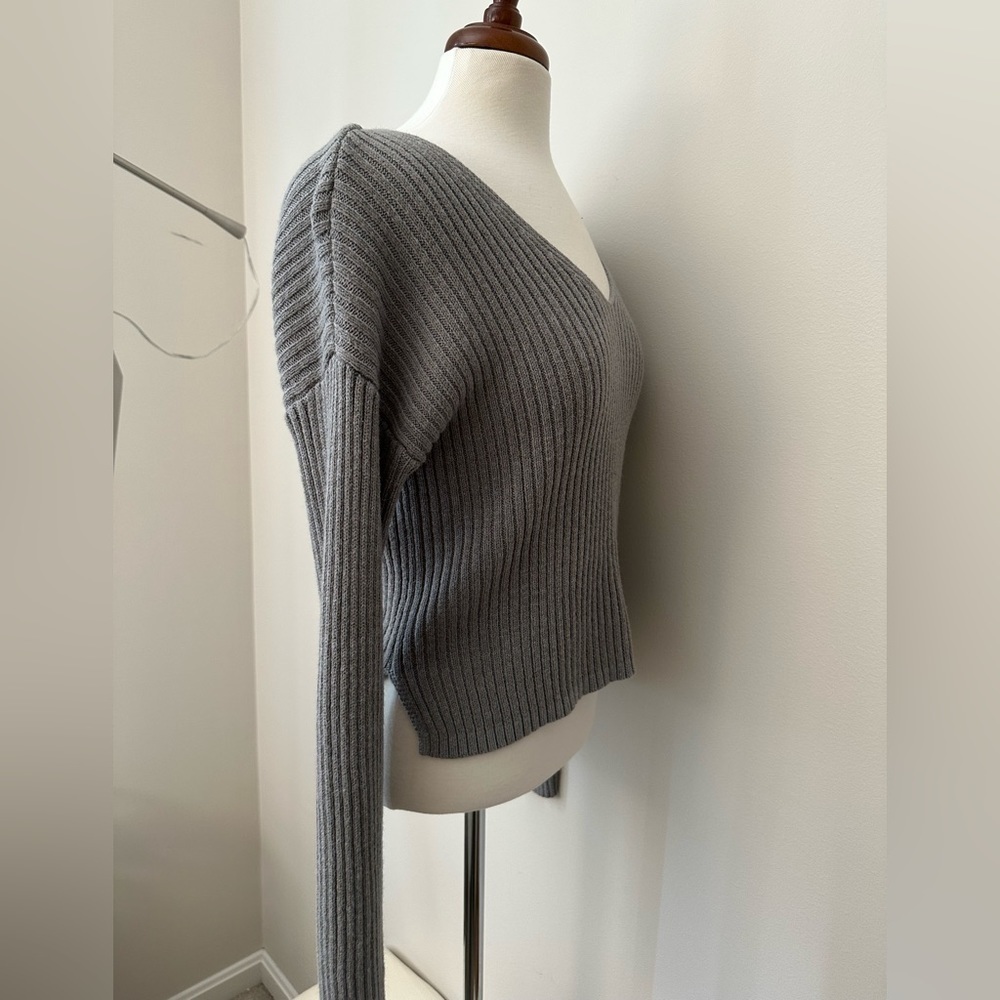 Wild Fable Sweater Size L , GUC - Picture 3 of 5